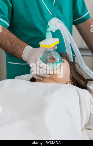 Paziente sotto anestesia Foto Stock