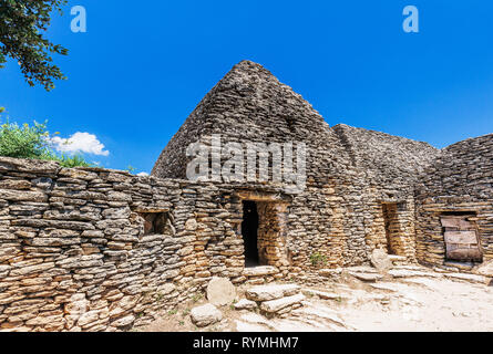 Provenza, Francia. Borgo medievale di Bories. Foto Stock