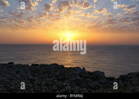 Tramonto a Capo San Vincenzo, Algarve, PORTOGALLO Foto Stock