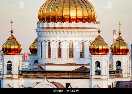 Dettagli del Cristo Salvatore Chiesa Ortodossa nella città di Mosca in Russia la mattina. Foto Stock