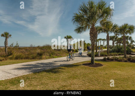 Ciclista su Jekyll Island, Georgia Foto Stock