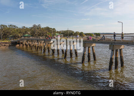 Jekyll Island Georgia, vongola Creek molo di pesca Foto Stock