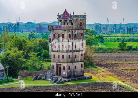 Del KAIPING, Cina - 25 ottobre: visualizzazione di una antica torre Diaolou in Zili vilage, uno storico sito Patrimonio Mondiale dell'UNESCO il 25 ottobre. 2018 in del Kaiping Foto Stock