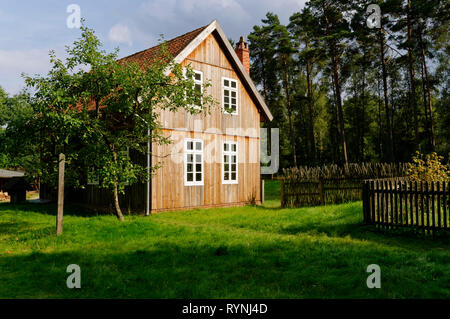 Casa a Hösseringen Museum Village (parte di Suderburg) a Lüneburg Heath, nel distretto di Uelzen, bassa Sassonia, Germania Foto Stock