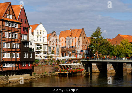 Lüneburg: Häuser in der Altstadt an der Ilmenau, Stintmarkt, Niedersachsen, Deutschland Foto Stock