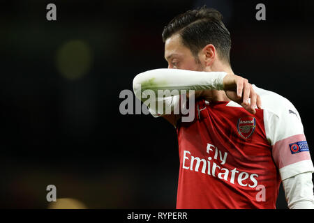 Emirates Stadium, Londra, Regno Unito. Xiv Mar, 2019. UEFA Europa League calcio, round del 16, la seconda gamba, Arsenal contro Rennes; Mesut Ozil arsenale di credito: Azione Sport Plus/Alamy Live News Foto Stock