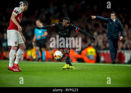 Londra, Regno Unito. Xiv Mar, 2019. James Lea Siliki di Rennes durante la UEFA Europa League Round di 32 seconda gamba match tra Arsenal e Rennes presso l'Emirates Stadium di Londra, Inghilterra il 14 marzo 2019. Foto di Salvio Calabrese. Solo uso editoriale, è richiesta una licenza per uso commerciale. Nessun uso in scommesse, giochi o un singolo giocatore/club/league pubblicazioni. Credit: UK Sports Pics Ltd/Alamy Live News Foto Stock