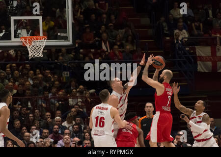 Milano, Italia. Xiv Mar, 2019. Vassilis Spanoulis, #7 di Olympiakos Pireo sono visibili durante il 2018/2019 Turkish Airlines Eurolega Regular Season Round 26 gioco tra AX Armani Exchange Olimpia Milano e Olympiakos Pireo al Mediolanum Forum di Milano. Punteggio finale: Olimpia Milano 66 - 57 Olympiakos Pireo Credito: Stefanos Kyriazis/Alamy Live News Foto Stock
