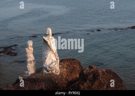 Dona Palua statua nei pressi di Panjim, Goa, India Foto Stock