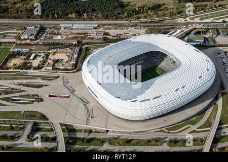 Vista aerea, Allianz-Arena, Monaco di Baviera, Baviera, Baviera, Germania Foto Stock