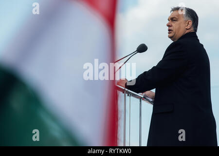 Budapest, Ungheria. 15 mar 2019. Il Primo Ministro di Ungheria Viktor Orban parla durante le celebrazioni di Ungheria della Giornata Nazionale di Budapest, Ungheria Credito: Alex Musta/Alamy Live News Foto Stock