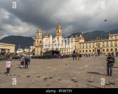 Bogotà, Colombia - 23 novembre 2018 Cattedrale di Colombia in Piazza Bolivar, La Candelaria. L'America Latina. Foto Stock