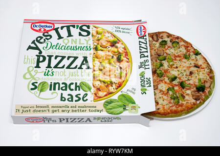 Dr Oetker pizza con base di spinaci Foto Stock
