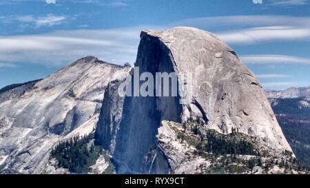 Half Dome in Yosemite National Park, California - Immagine Foto Stock