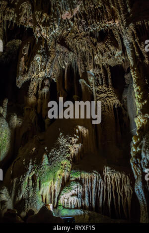 Speleothems in solutional grotte carsiche. Emine-Bair-Khosar Foto Stock