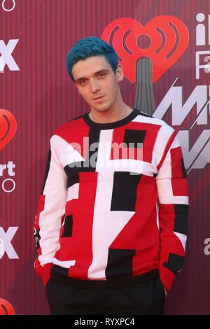 Los Angeles, CA, Stati Uniti d'America. Xiv Mar, 2019. Lauv, Ari Staprans Leff presso gli arrivi per 2019 iHeartRadio Music Awards - Parte 2, Microsoft Theatre, Los Angeles, CA Marzo 14, 2019. Credito: Priscilla concedere/Everett raccolta/Alamy Live News Foto Stock