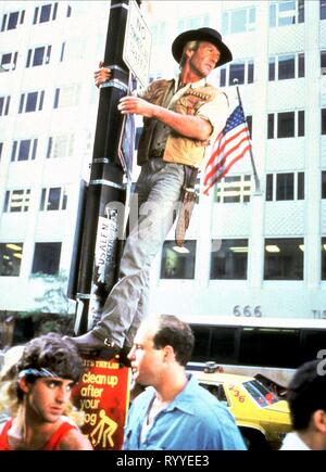 PAUL HOGAN, Crocodile Dundee, 1986 Foto Stock