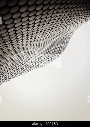 Vista astratta Bullring Shopping Centre facciata- Birmingham - Inghilterra - UK. Foto Stock