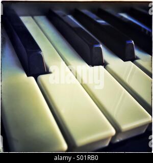 Tasti di pianoforte close up Foto Stock