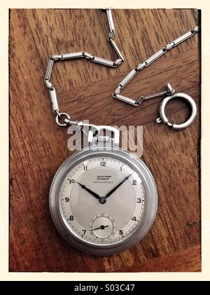 Vecchio vintage Tissot orologio da tasca Foto Stock