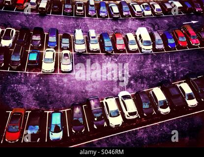 Vista aerea della piena auto park Foto Stock