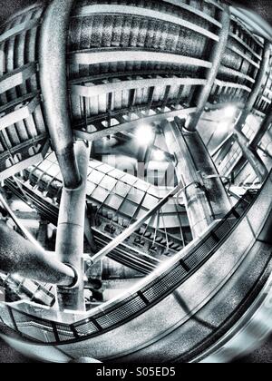 Westminster stazione della metropolitana Jubilee line, architettura brutalist Foto Stock