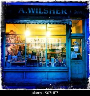 La carità bookshop, Blackstock Road, Finsbury Park, London N4 Foto Stock