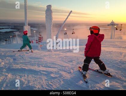 Ruka ski resort, Kuusamo, Finlandia. Signor disponibile Foto Stock