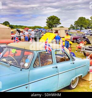 British village estate car show - Kingsley Inghilterra Hampshire REGNO UNITO Foto Stock