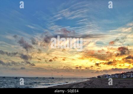 Tramonto sulla costa a Southend on Sea Regno Unito Foto Stock