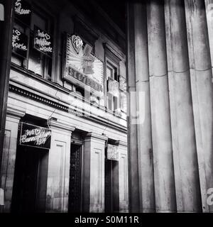 Esterno della galleria di arte moderna, Queen Street, Glasgow, Scozia, Regno Unito Foto Stock