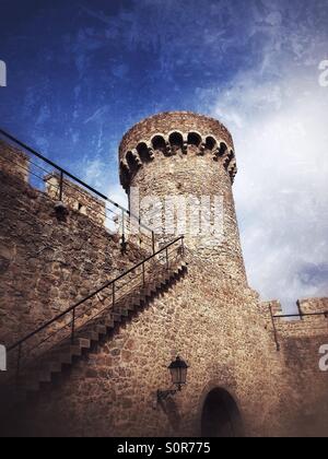 Antica torre a Tossa de Mar, Girona - Spagna Foto Stock