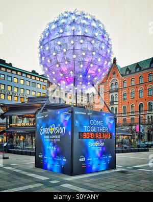 Eurovision Song Contestcountdown orologio in Norrmalmstorg, Stoccolma. Il concorso si terrà a Stoccolma dal 2 al 14 maggio 2016. Foto Stock