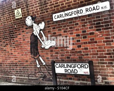 Arte di strada del carattere fittizio, Olive Oyl da Popeye. Carlingford road. Londra. Il legno verde. U.K. Maggio 2016 Foto Stock