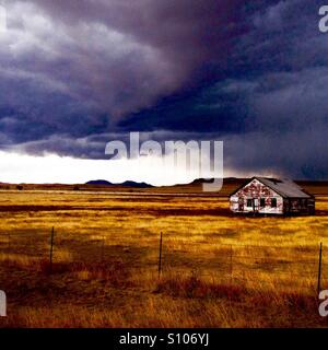 Tempeste provenienti dall'Occidente. Questa foto è stata scattata in prossimità del Nuovo Messico/Colorado State linea. Foto Stock