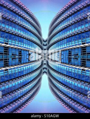 Un abstract immagine architettonica con curve, linee fluide convergenti nel centro. I toni di blu Foto Stock