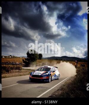 2015 WRC Rally-RACC Rally de España SS21 Guiamets 2 [Els Guiamets] Teemu Suninen/Mikko Markkula/Kevin Glynn - Ford Fiesta R5 rally car, Catalogna, Spagna. Foto Stock