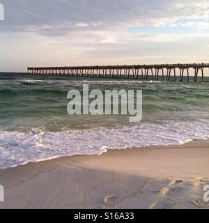 Bel tramonto sulla spiaggia. Pensacola, FL. Foto Stock