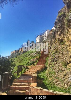 Consente di visualizzare alcuni passi per la Città Vecchia di Ronda, Andalusia, Spagna Foto Stock