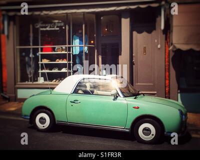 Nissan Figaro auto Foto Stock