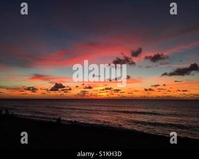 Tramonto sulla sponda nord Foto Stock