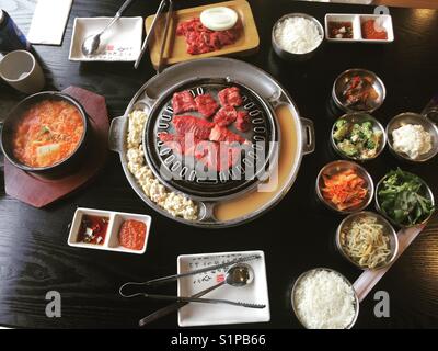 Korean bbq presso il ristorante seoulria, Sydney Foto Stock