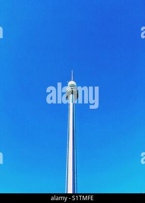 Ago di attrazione tower presso la Minnesota State Fair. Foto Stock