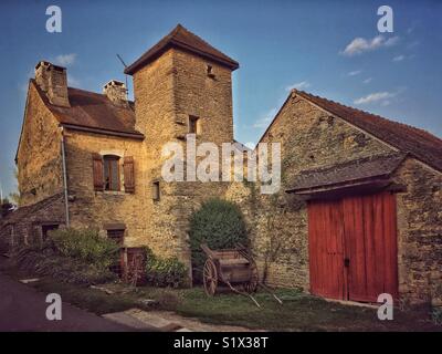 Borgo medievale di Châteauneuf en Auxois, Côte d'Or, Borgogna Franche Comté, Francia Foto Stock