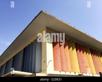 Facciata del mercato di Russafa a Valencia, Spagna Foto Stock