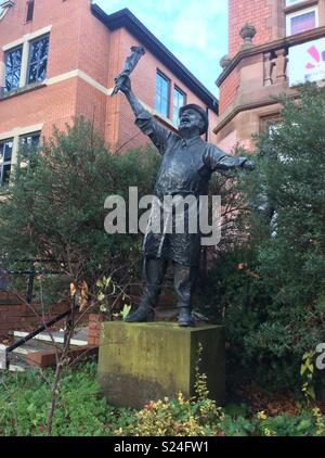 Mercato di Altrincham trader statua a Altrincham, Cheshire Foto Stock