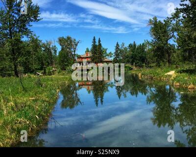 Laguna, Inglewood il santuario degli uccelli,Calgary, Alberta, Canada, il colonnello James Walker Casa storica. Foto Stock