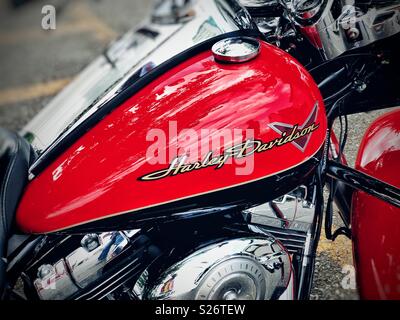 Rosso brillante serbatoio gas iconica Harley Davidson Moto Foto Stock