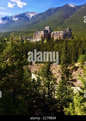 Fairmont Banff Springs Hotel nel Parco Nazionale di Banff, Canadian Rockies. Foto Stock