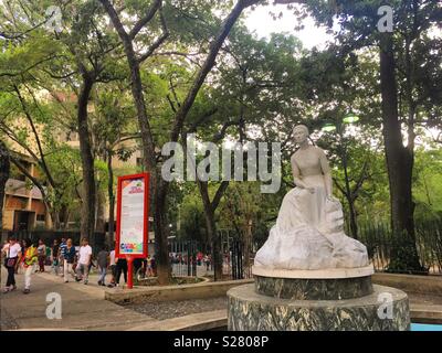 Parque Los Caobos, nei pressi de La Candelaria e Sabana Grande. Caracas Venezuela. Vicente Quintero e Marcos Kirschstein. Foto Stock